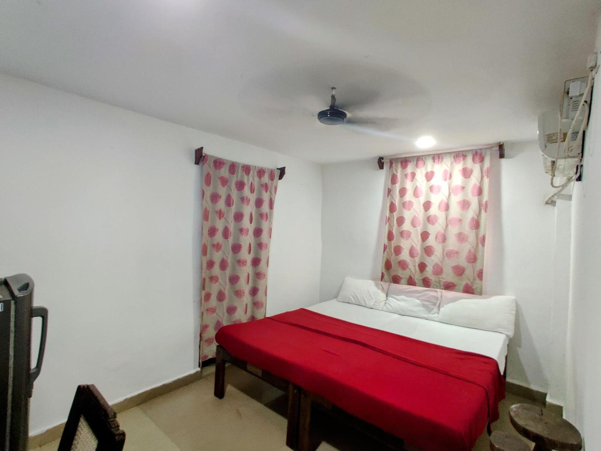 Hotel Mj Beach Resort Baga Extérieur photo