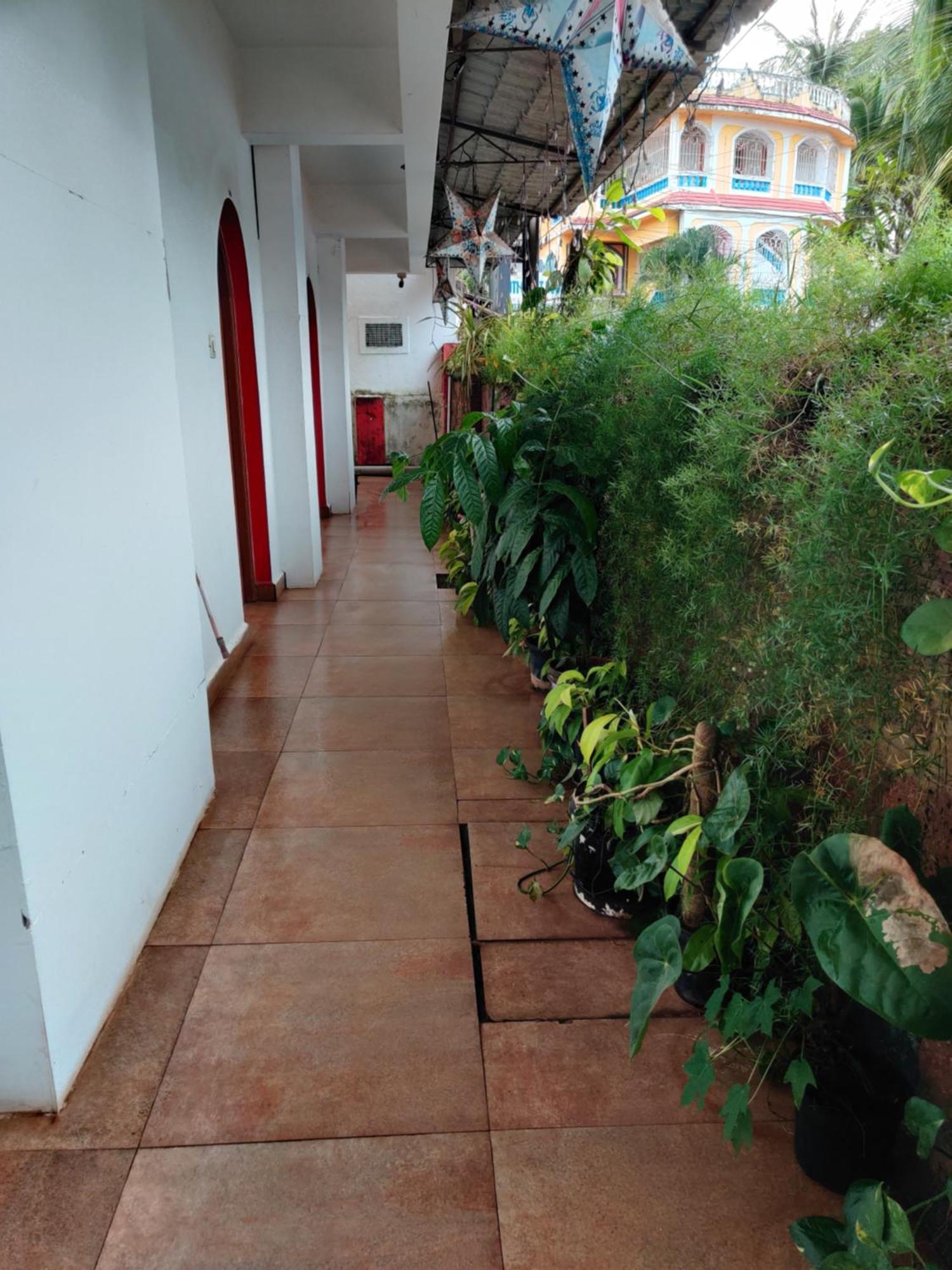 Hotel Mj Beach Resort Baga Extérieur photo
