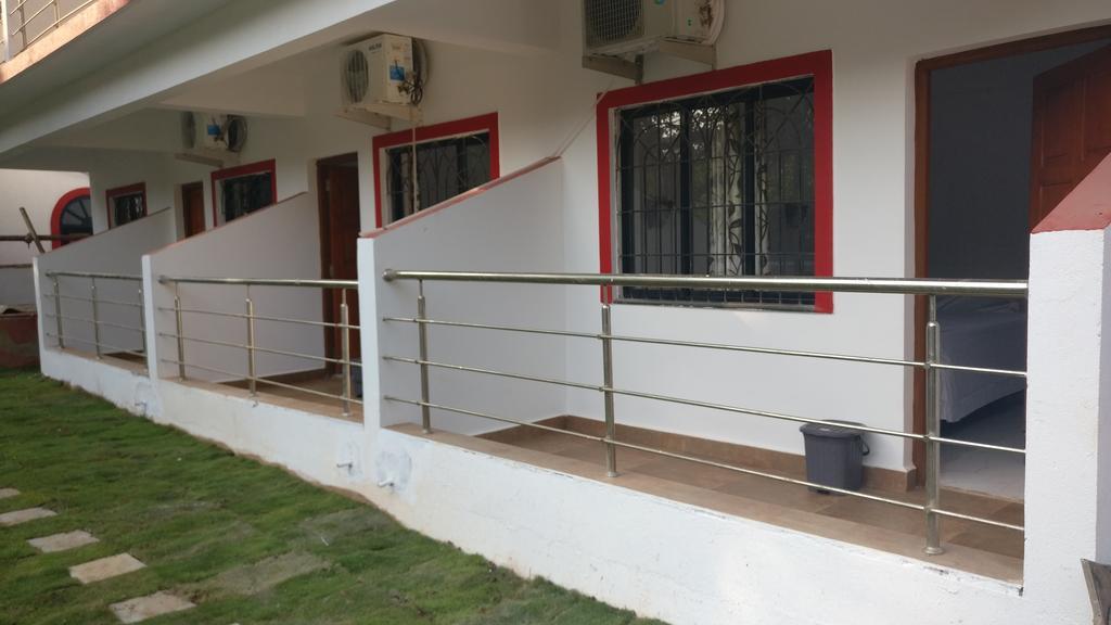 Hotel Mj Beach Resort Baga Extérieur photo