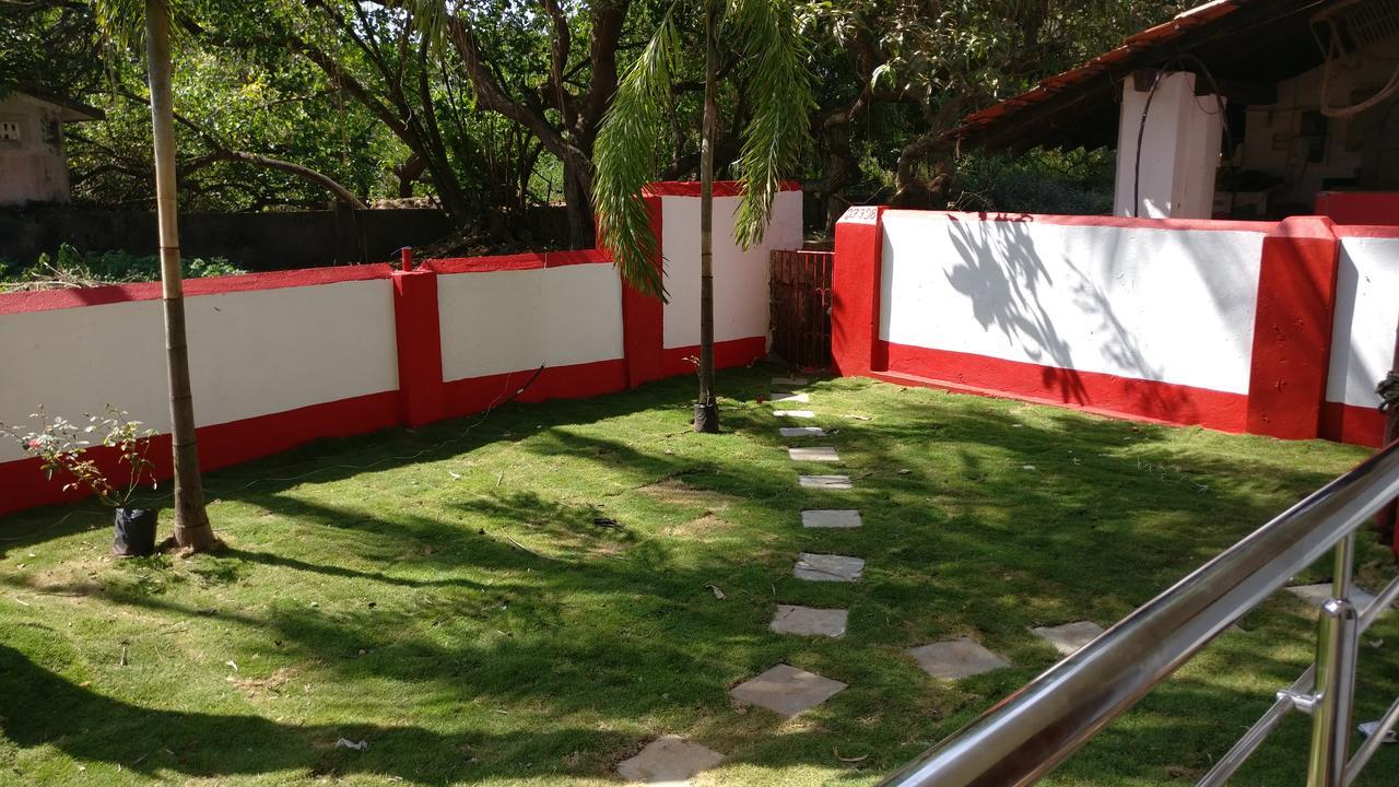 Hotel Mj Beach Resort Baga Extérieur photo