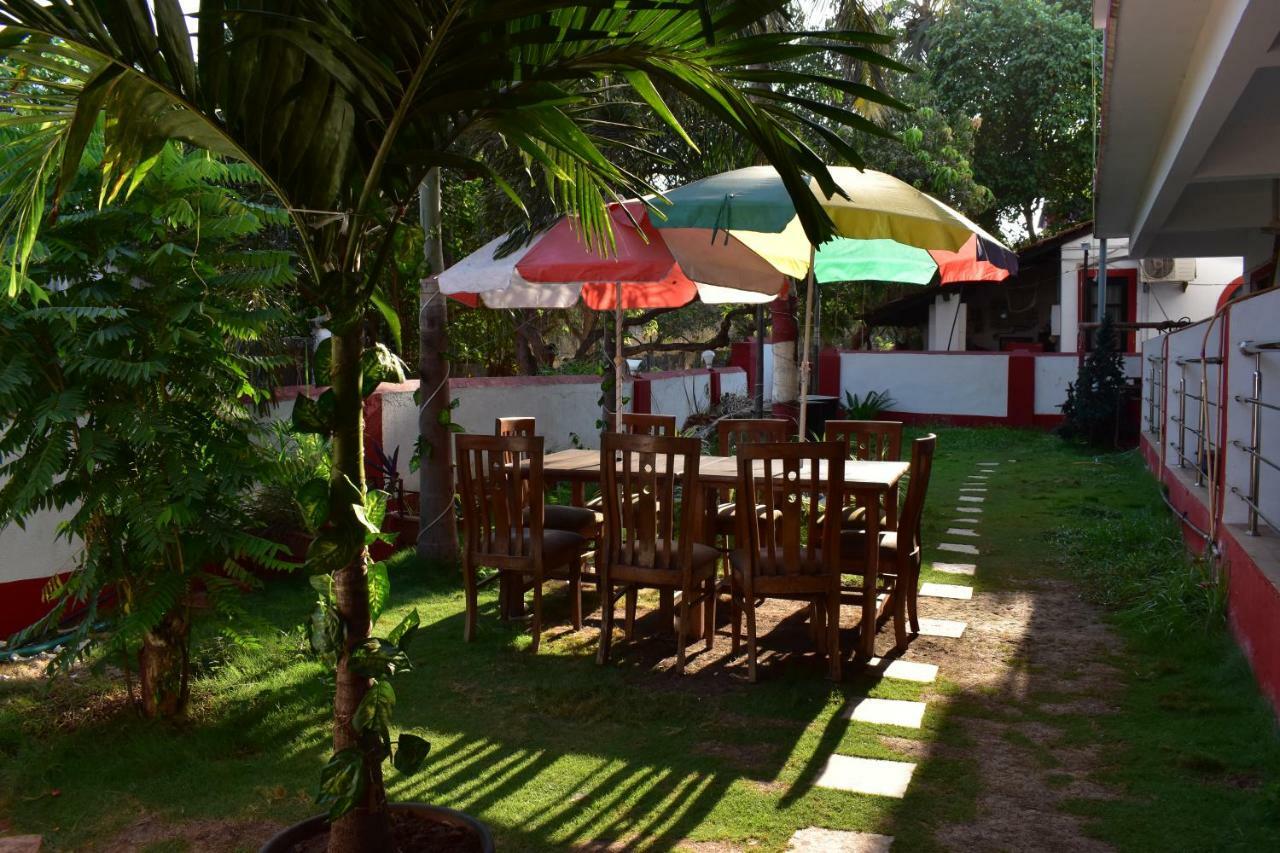 Hotel Mj Beach Resort Baga Extérieur photo