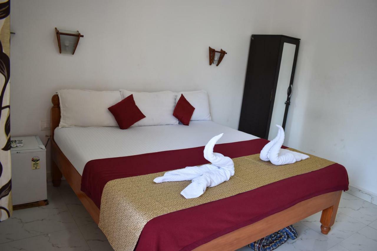 Hotel Mj Beach Resort Baga Extérieur photo