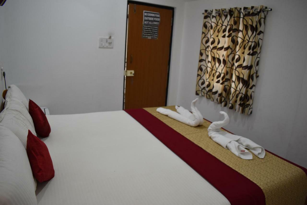 Hotel Mj Beach Resort Baga Extérieur photo