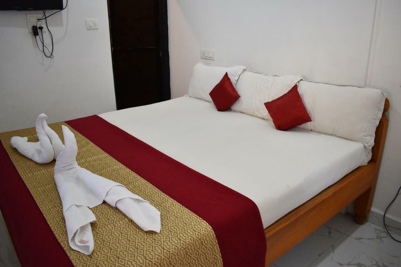 Hotel Mj Beach Resort Baga Extérieur photo