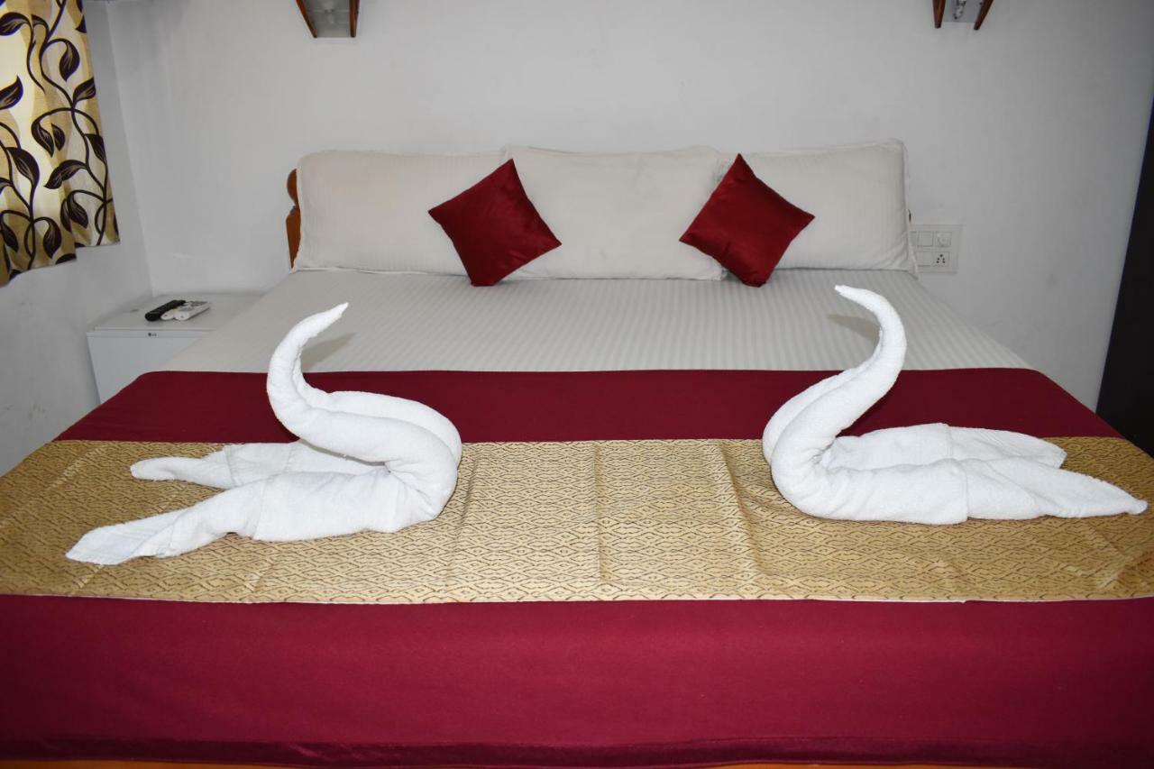 Hotel Mj Beach Resort Baga Extérieur photo